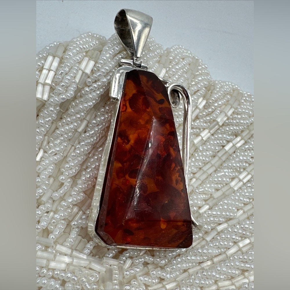 Vintage sterling‎ amber pendant signed Amy (Kahh) #536
